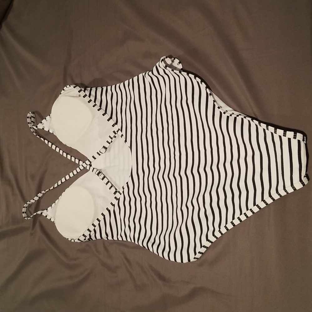 Swimsuit - Picture 2 of 2